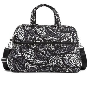 Vera Bradley Traveler Bag In Paisley Noir Large